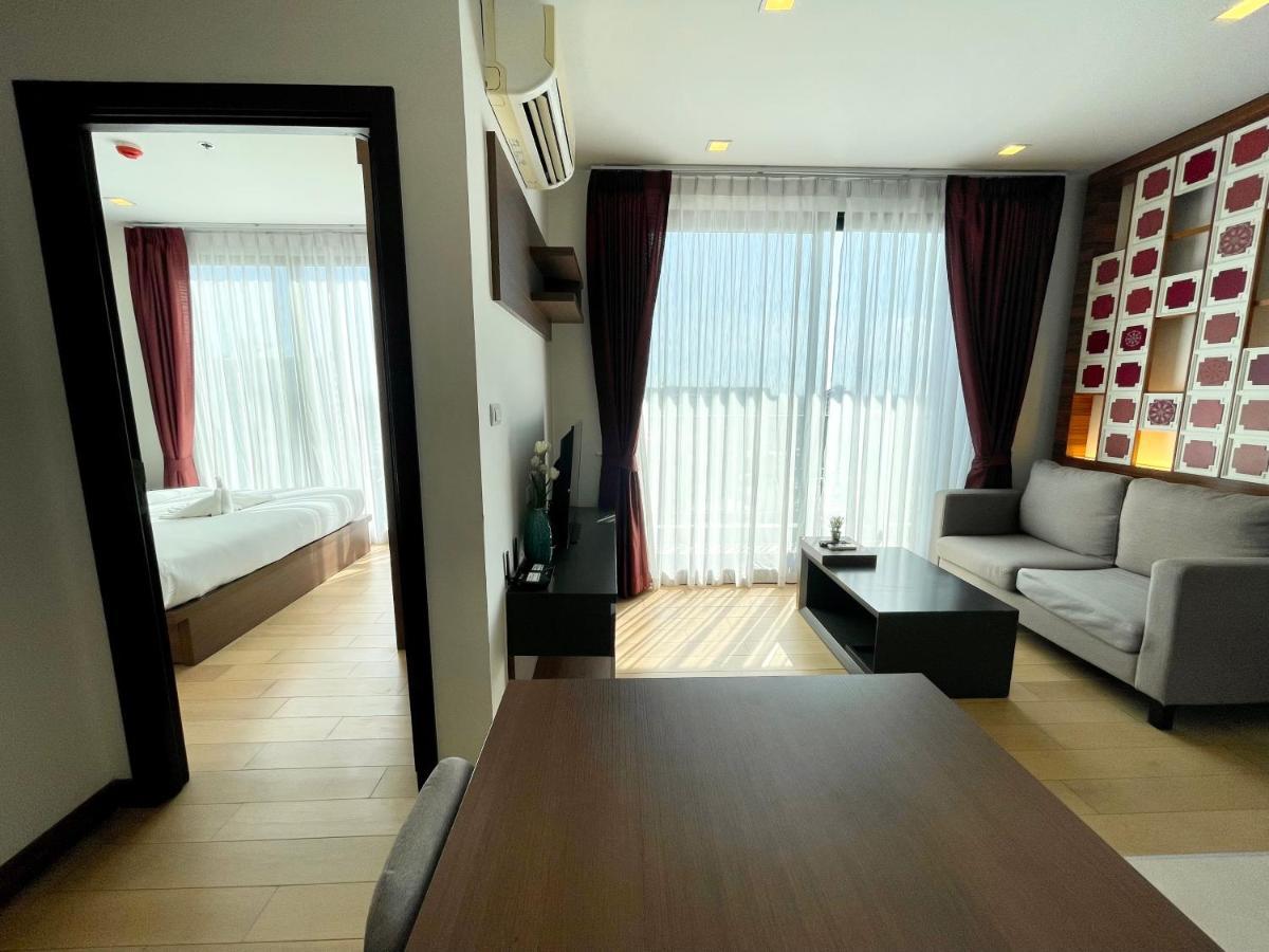 The Astra Condo 2 Bedrooms By Ping チエンマイ エクステリア 写真