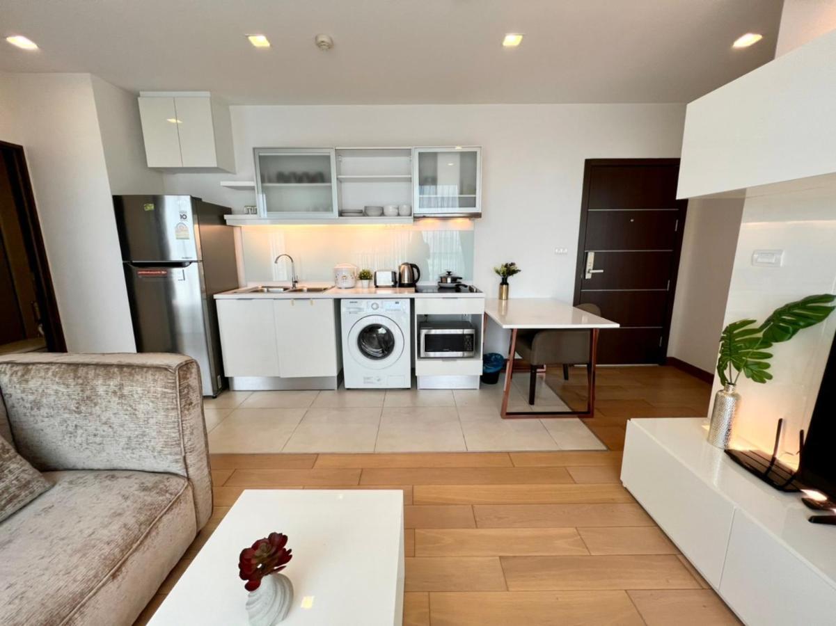 The Astra Condo 2 Bedrooms By Ping チエンマイ エクステリア 写真